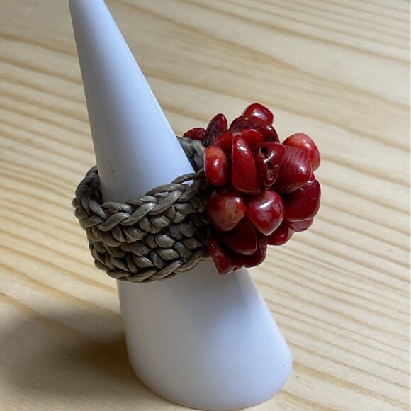 Red Coral Mooga Cluster Chip On Wax String Band - Picture 2 of 4